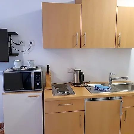 Gaestehaus Altstadttraum מלון 3*