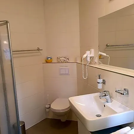 Gaestehaus Altstadttraum מלון 3*